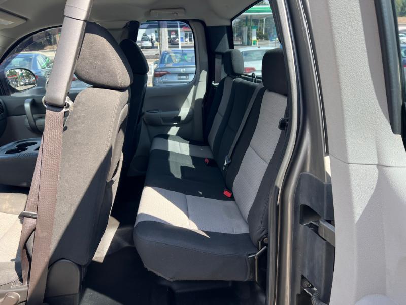 GMC Sierra 1500 Work Truck Ext. Cab Long Box 4WD 2009