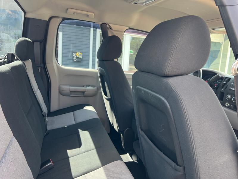 GMC Sierra 1500 Work Truck Ext. Cab Long Box 4WD 2009