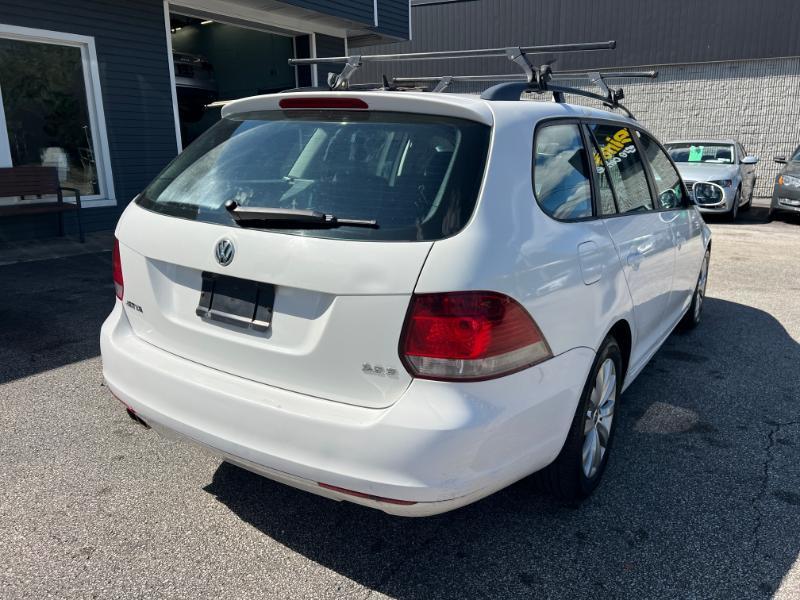 Volkswagen Jetta SportWagen S 2010