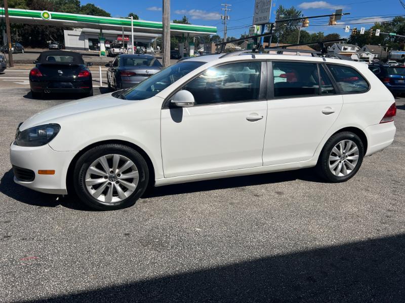 Volkswagen Jetta SportWagen S 2010