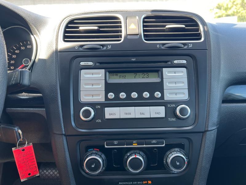 Volkswagen Jetta SportWagen S 2010