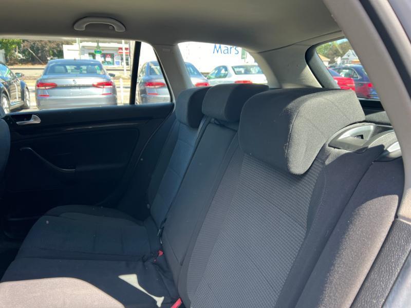 Volkswagen Jetta SportWagen S 2010