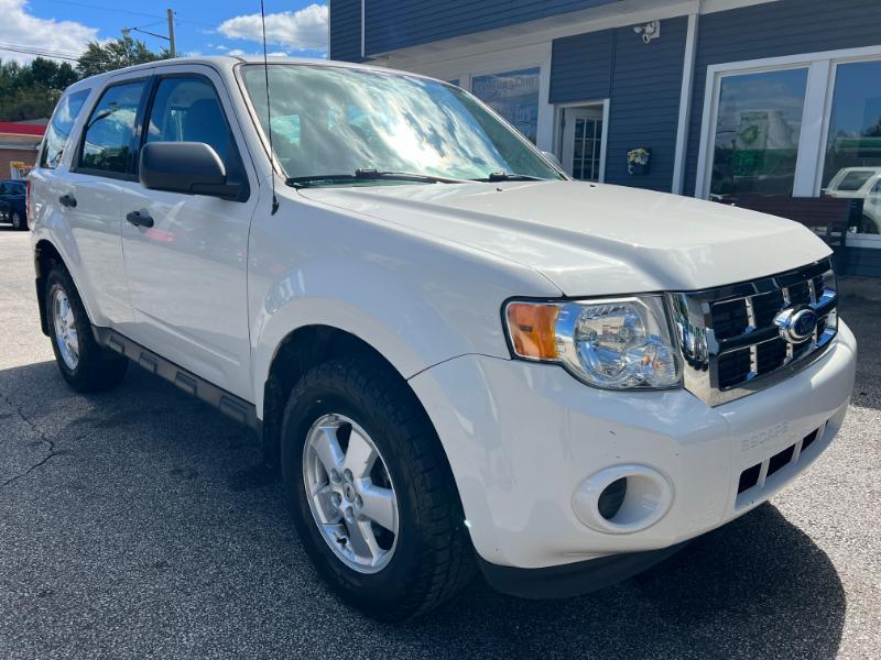 2011 Ford Escape XLS 4WD AT