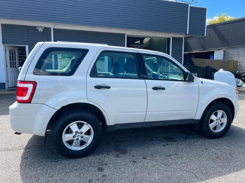 Ford Escape XLS 4WD AT 2011