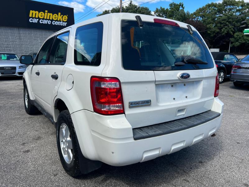 Ford Escape XLS 4WD AT 2011