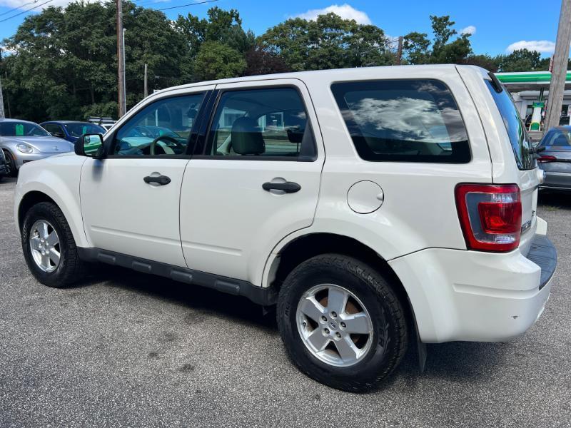 Ford Escape XLS 4WD AT 2011