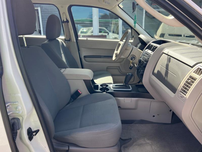 Ford Escape XLS 4WD AT 2011
