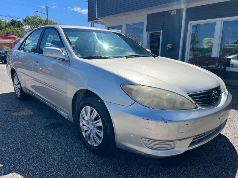 Toyota Camry LE 2005