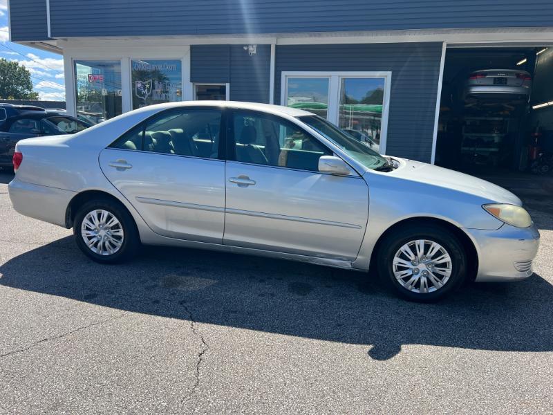 Toyota Camry LE 2005