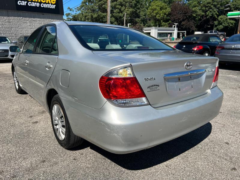 Toyota Camry LE 2005