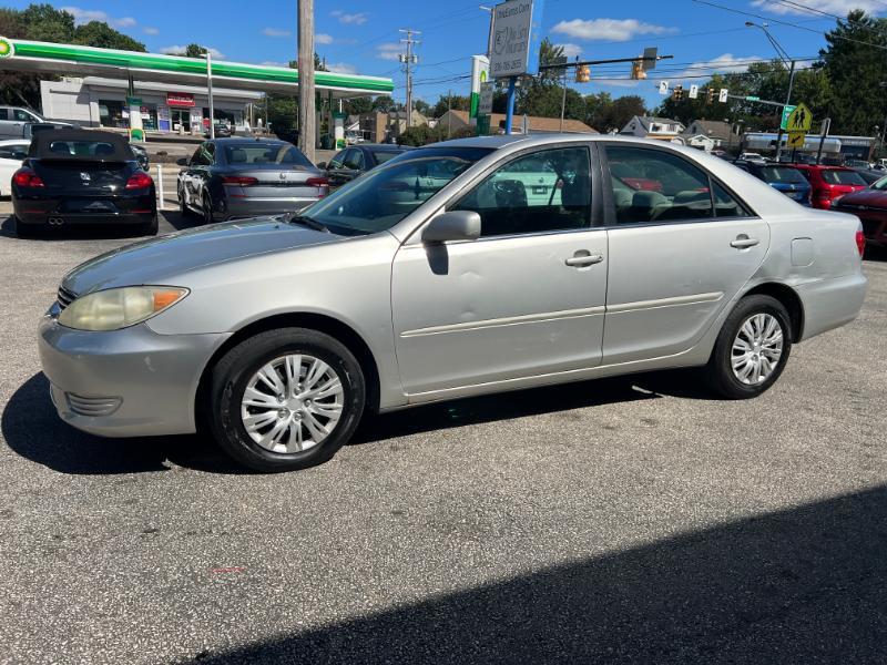 Toyota Camry LE 2005