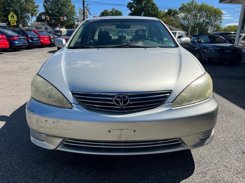 Toyota Camry LE 2005