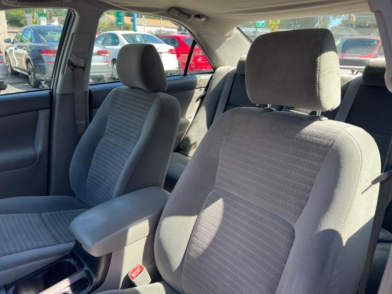 Toyota Camry LE 2005