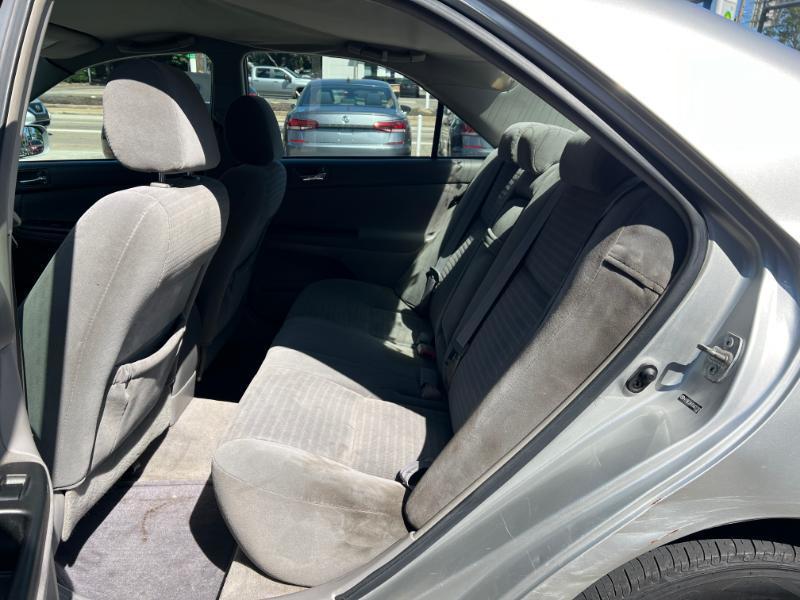 Toyota Camry LE 2005