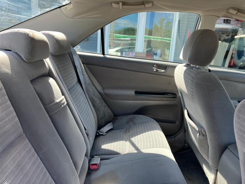 Toyota Camry LE 2005