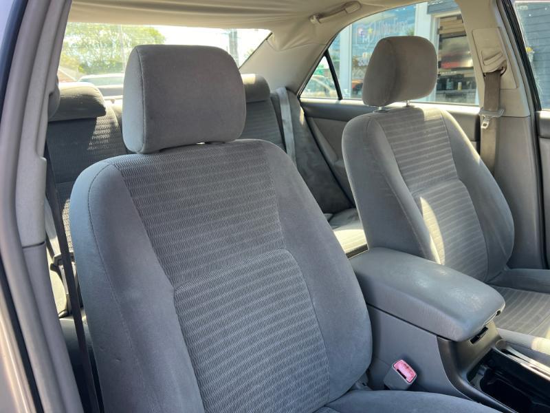 Toyota Camry LE 2005