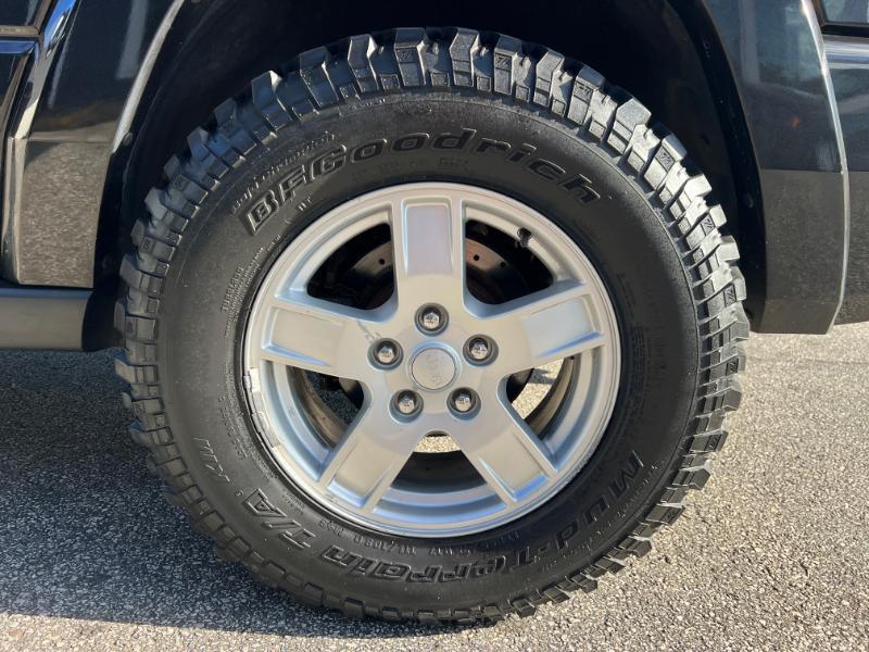 Jeep Commander Sport 4WD 2008