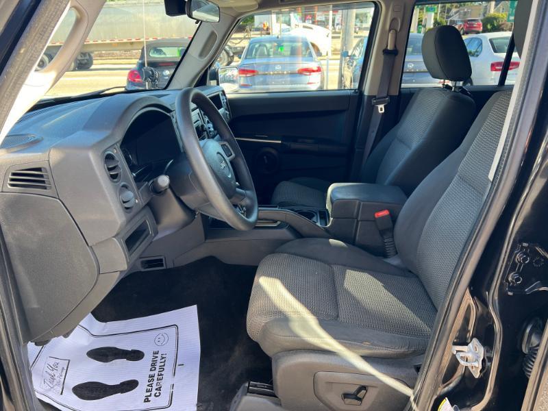 Jeep Commander Sport 4WD 2008