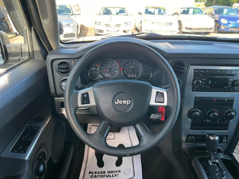 Jeep Commander Sport 4WD 2008