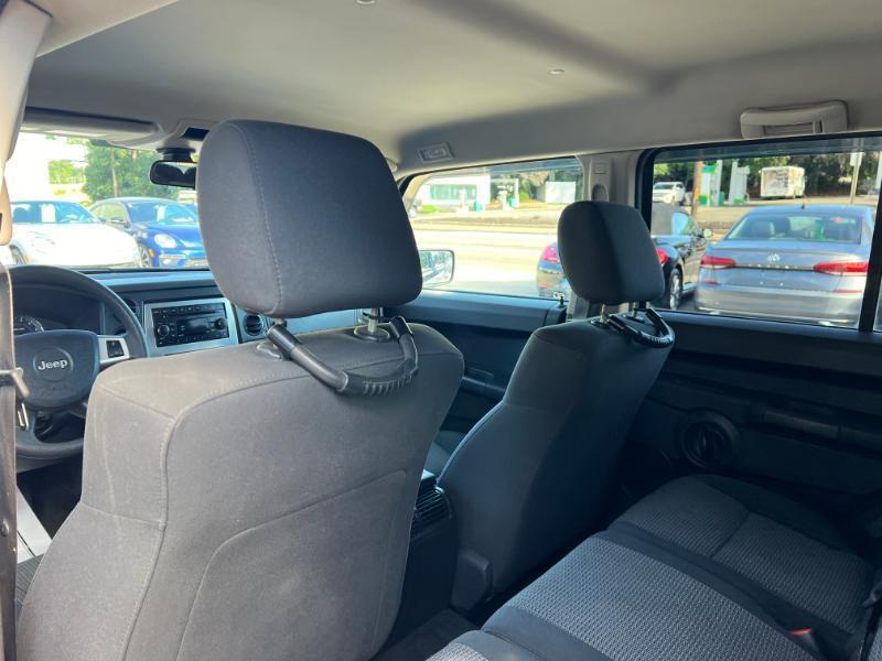 Jeep Commander Sport 4WD 2008