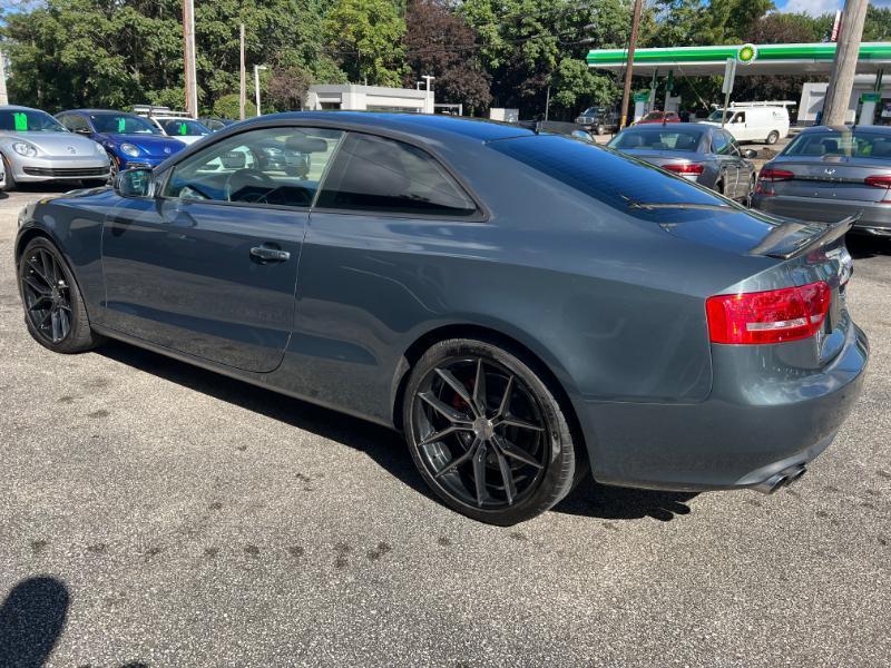 Audi A5 Coupe 2.0T quattro Manual 2011