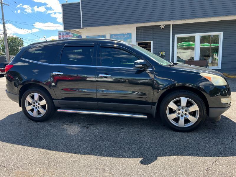 Chevrolet Traverse LT FWD 2011