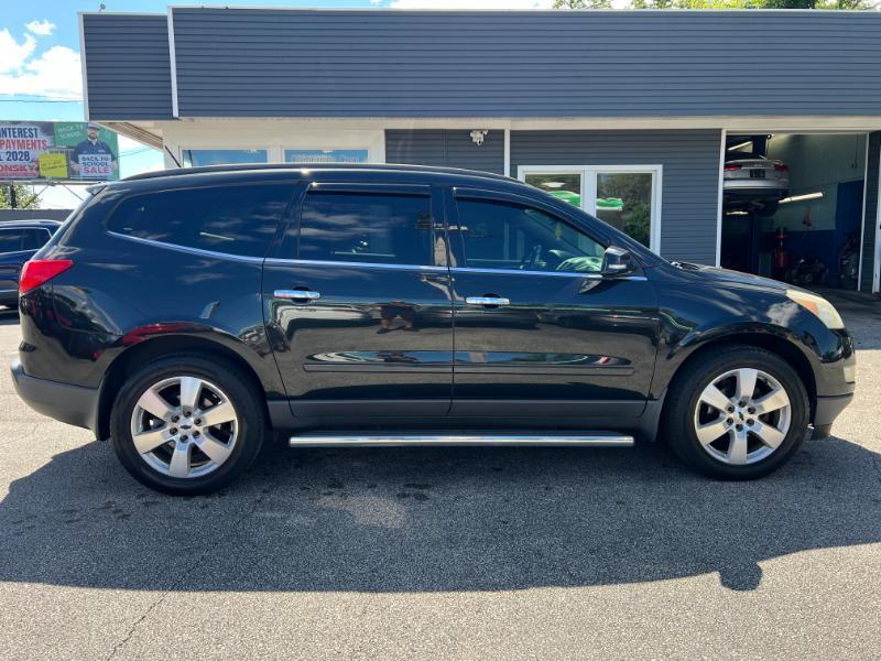 Chevrolet Traverse LT FWD 2011