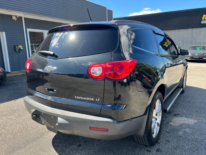 Chevrolet Traverse LT FWD 2011