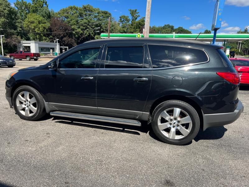 Chevrolet Traverse LT FWD 2011