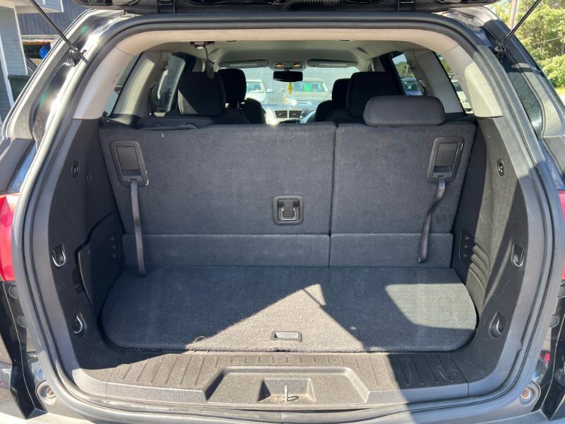 Chevrolet Traverse LT FWD 2011