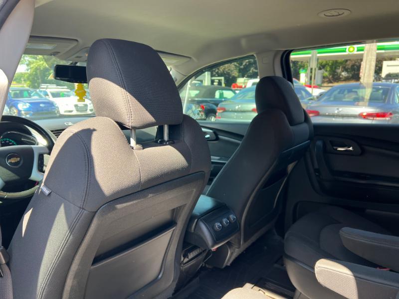 Chevrolet Traverse LT FWD 2011