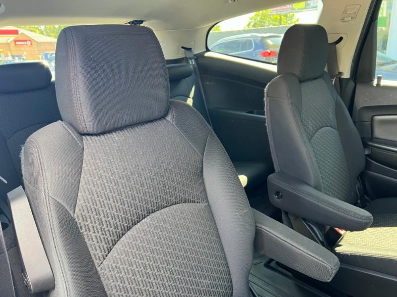 Chevrolet Traverse LT FWD 2011