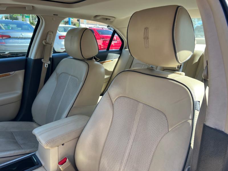 Lincoln MKZ FWD 2012