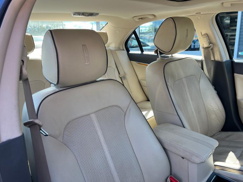 Lincoln MKZ FWD 2012
