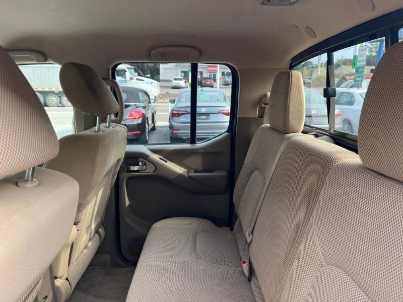 Nissan Frontier PRO-4X Crew Cab 4WD 2014