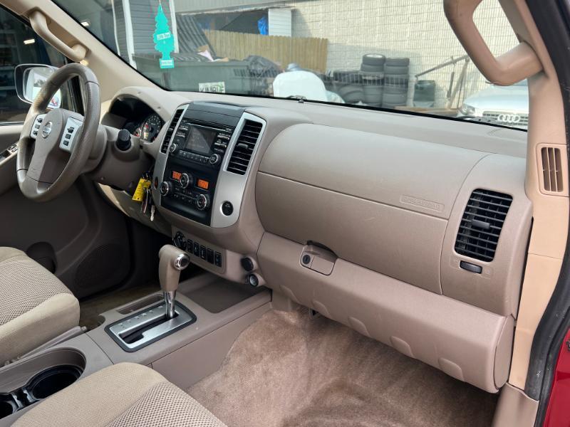 Nissan Frontier PRO-4X Crew Cab 4WD 2014