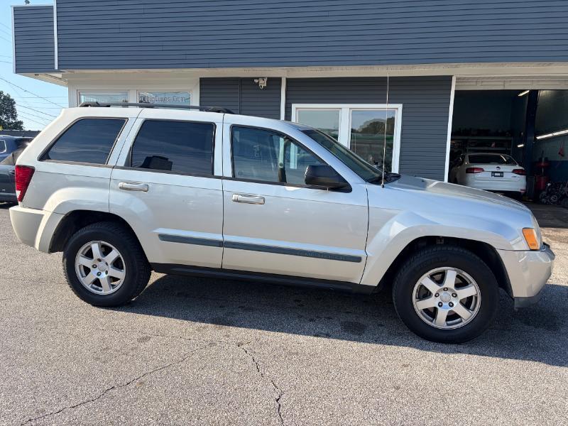 Jeep Grand Cherokee Laredo 4WD 2009