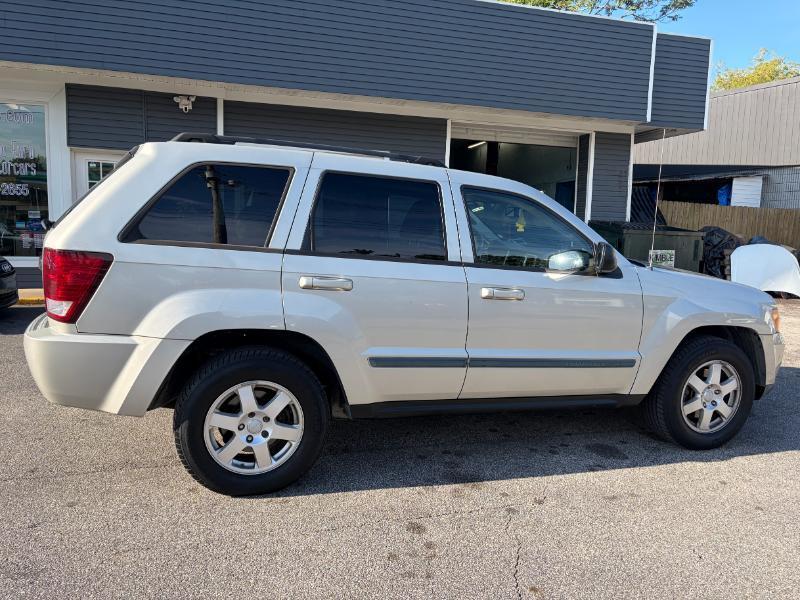 Jeep Grand Cherokee Laredo 4WD 2009