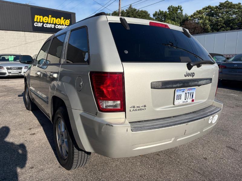 Jeep Grand Cherokee Laredo 4WD 2009