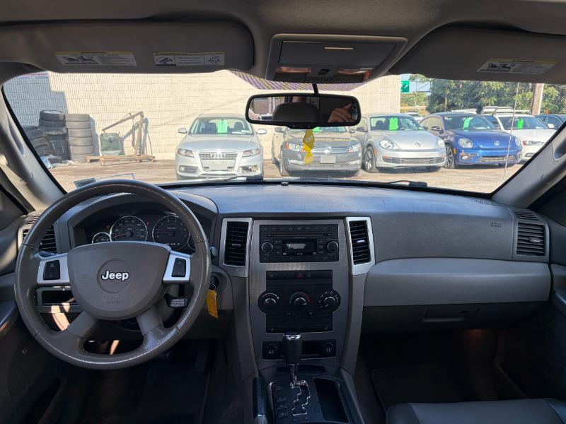 Jeep Grand Cherokee Laredo 4WD 2009