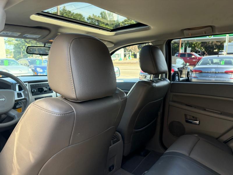 Jeep Grand Cherokee Laredo 4WD 2009