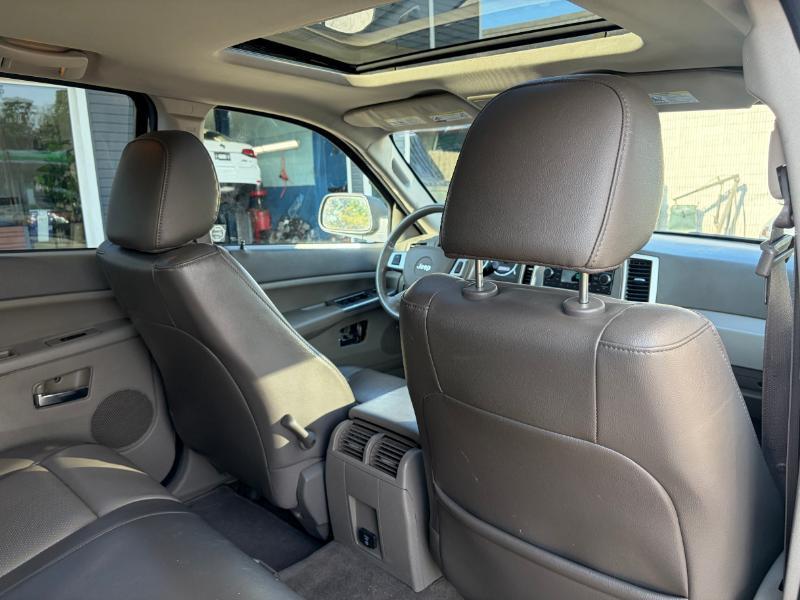 Jeep Grand Cherokee Laredo 4WD 2009