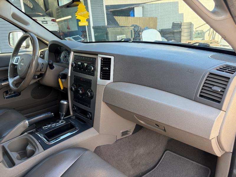 Jeep Grand Cherokee Laredo 4WD 2009