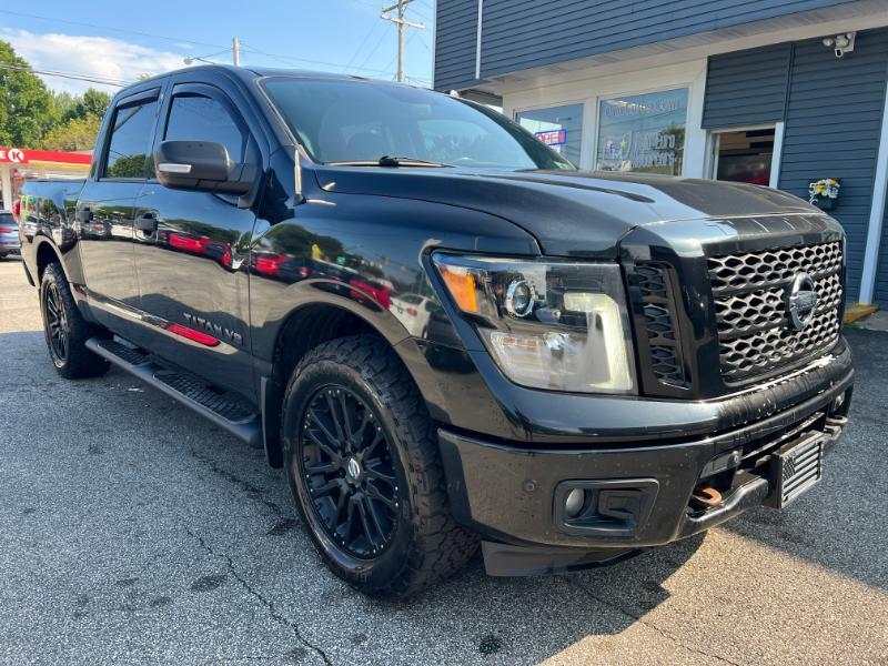 Nissan Titan PRO-4X Crew Cab 4WD 2018