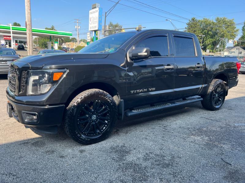 Nissan Titan PRO-4X Crew Cab 4WD 2018