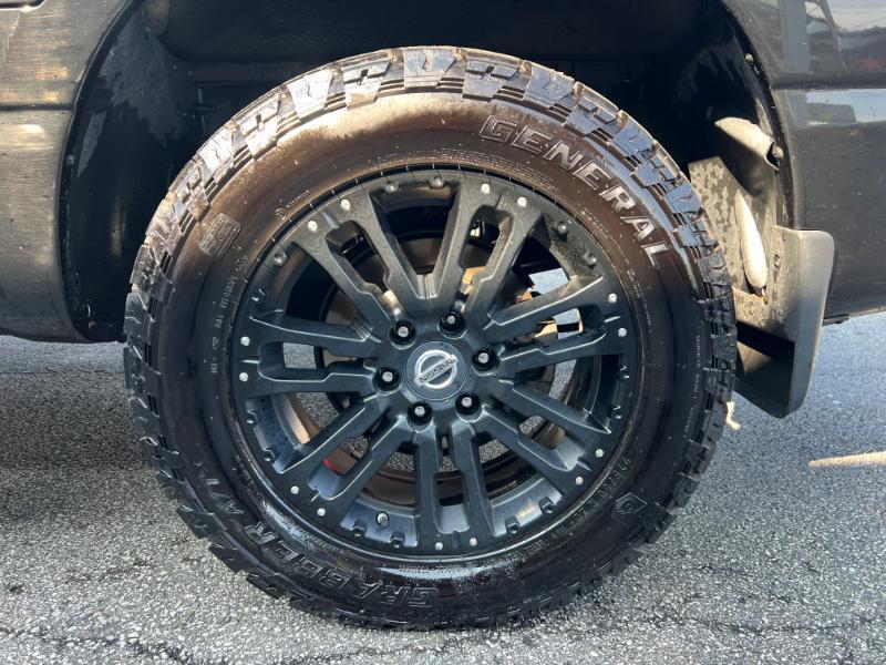 Nissan Titan PRO-4X Crew Cab 4WD 2018