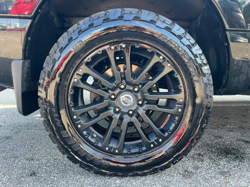 Nissan Titan PRO-4X Crew Cab 4WD 2018