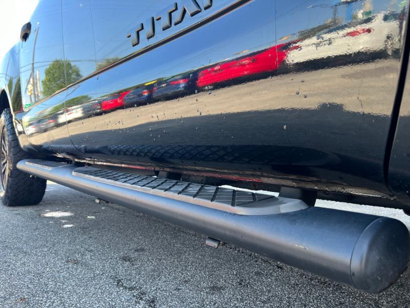 Nissan Titan PRO-4X Crew Cab 4WD 2018