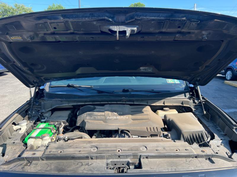 Nissan Titan PRO-4X Crew Cab 4WD 2018