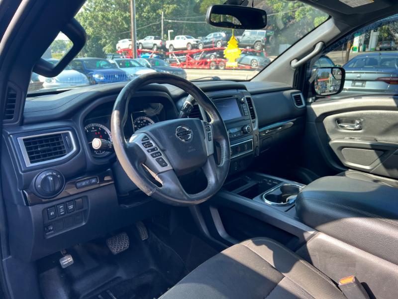 Nissan Titan PRO-4X Crew Cab 4WD 2018